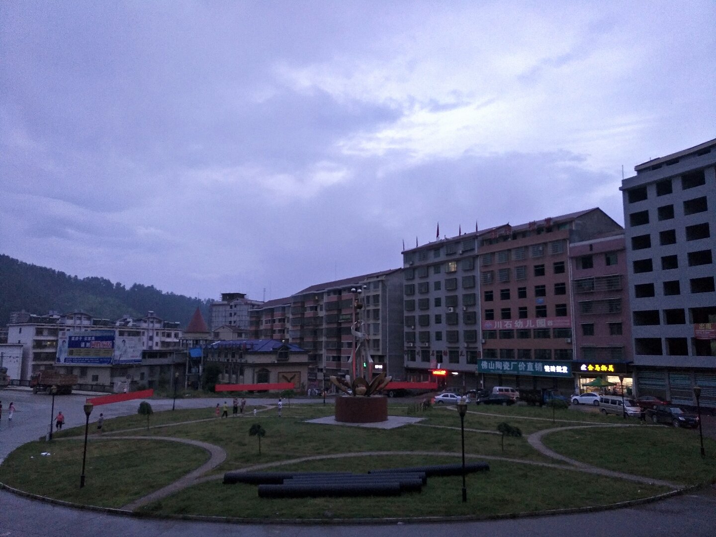 湖南省邵陽市綏寧縣長鋪子苗族鄉(xiāng)莫頭沖